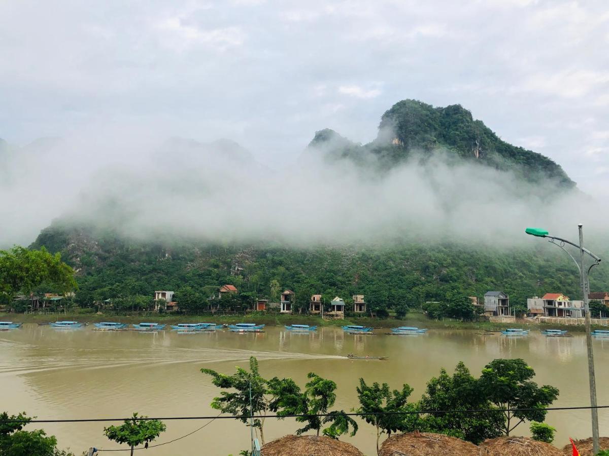 Applebee'S Homestay Phong Nha Exterior photo