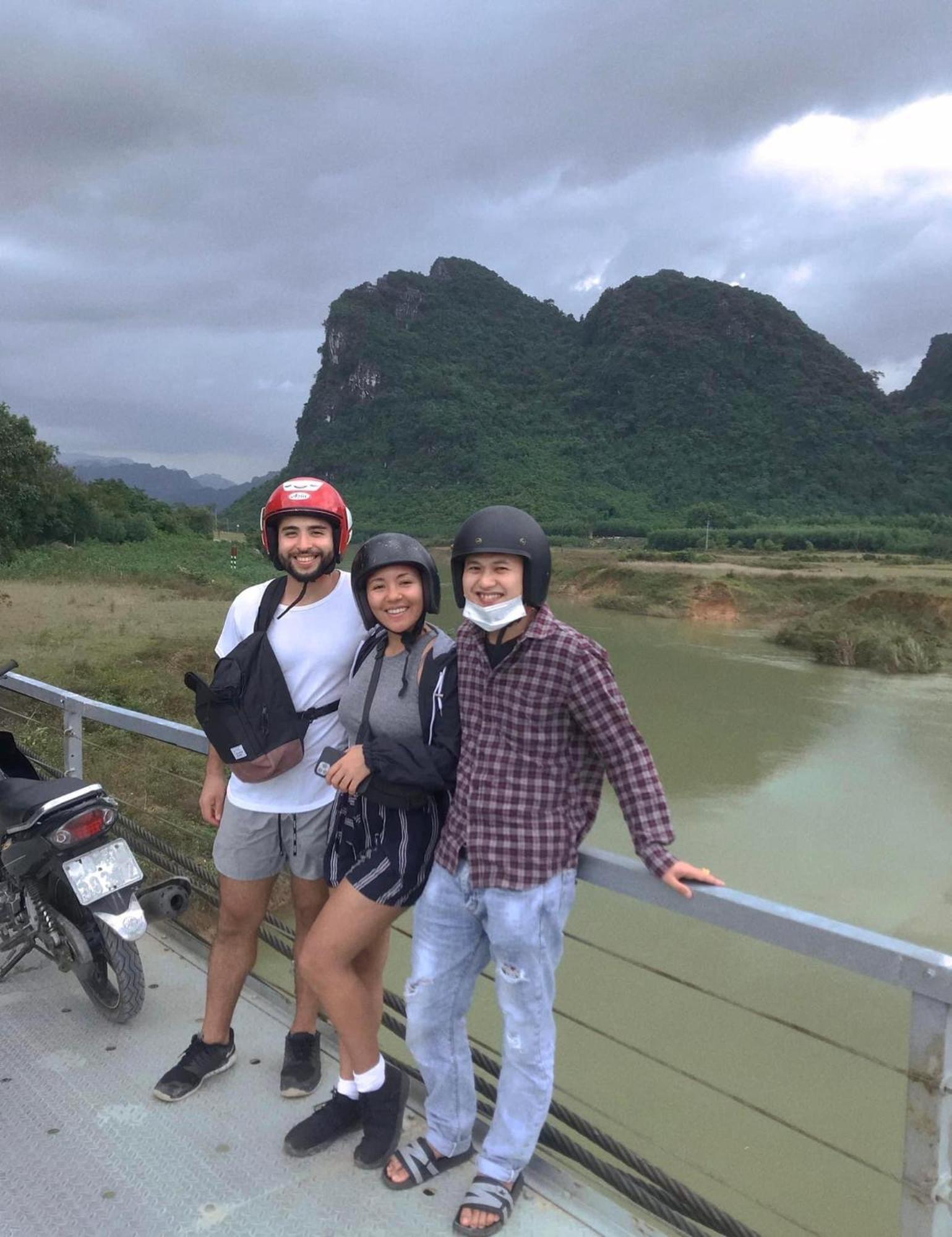 Applebee'S Homestay Phong Nha Exterior photo