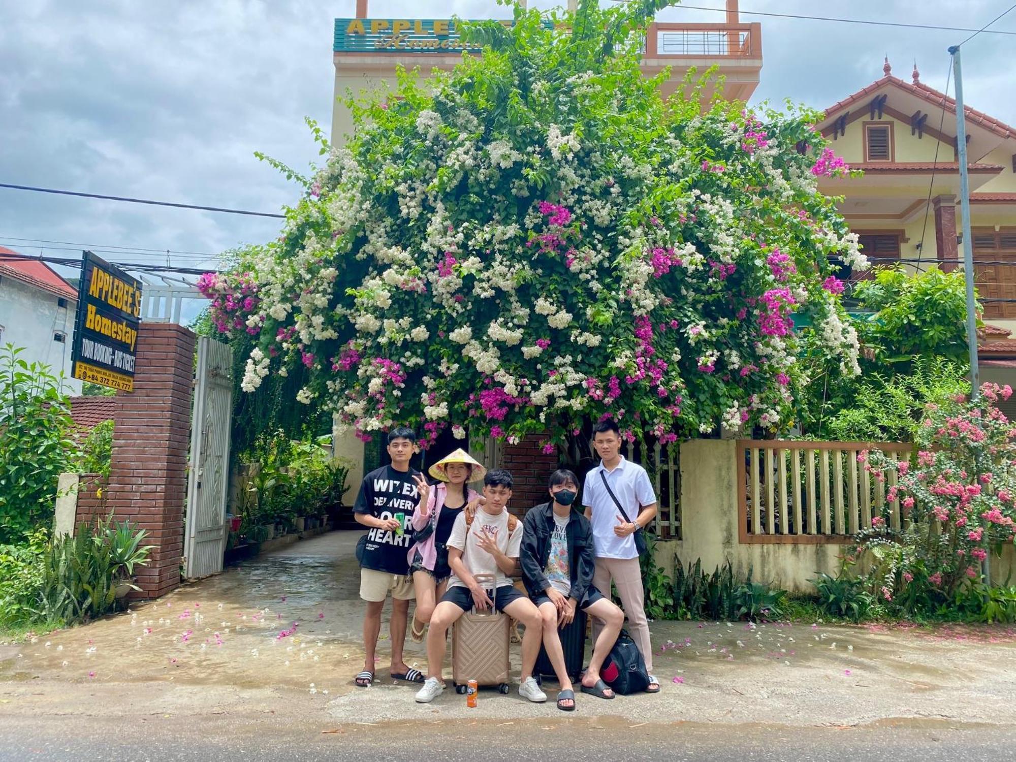 Applebee'S Homestay Phong Nha Exterior photo